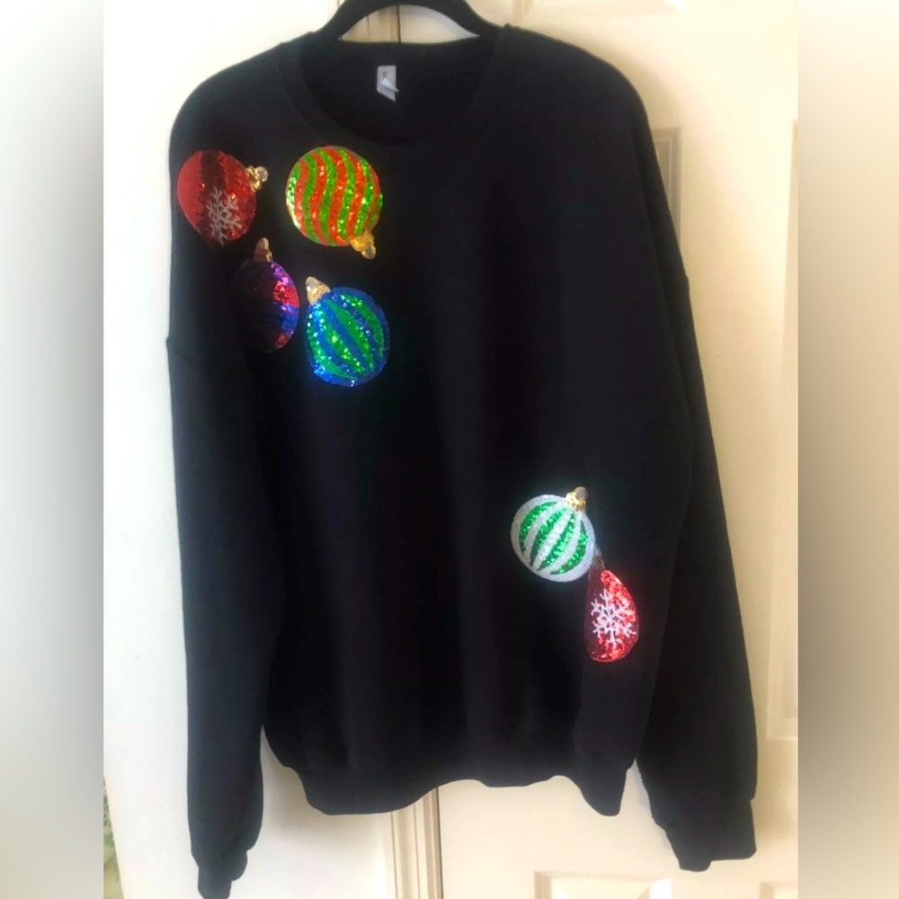 NWOT ~ Bella & Canvas Sequin Ornament Appliqué Sweatshirt ~ Size XL